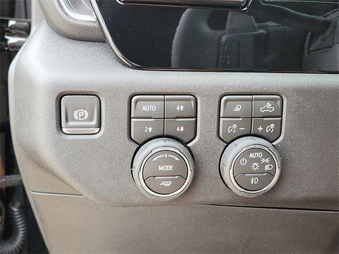 New 2026 Chevrolet Silverado 1500 LTZ w/ Z71 Off-Road Package image 15