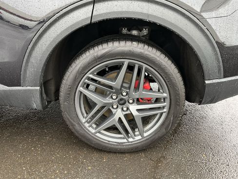 Used 2025 Ford Explorer ST-Line w/ ST-Line Street Pack image 25