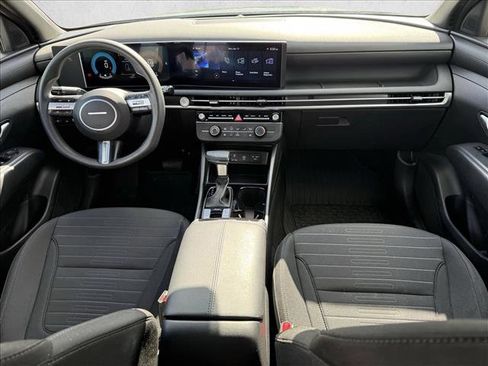 Certified 2025 Hyundai Santa Cruz SE image 15