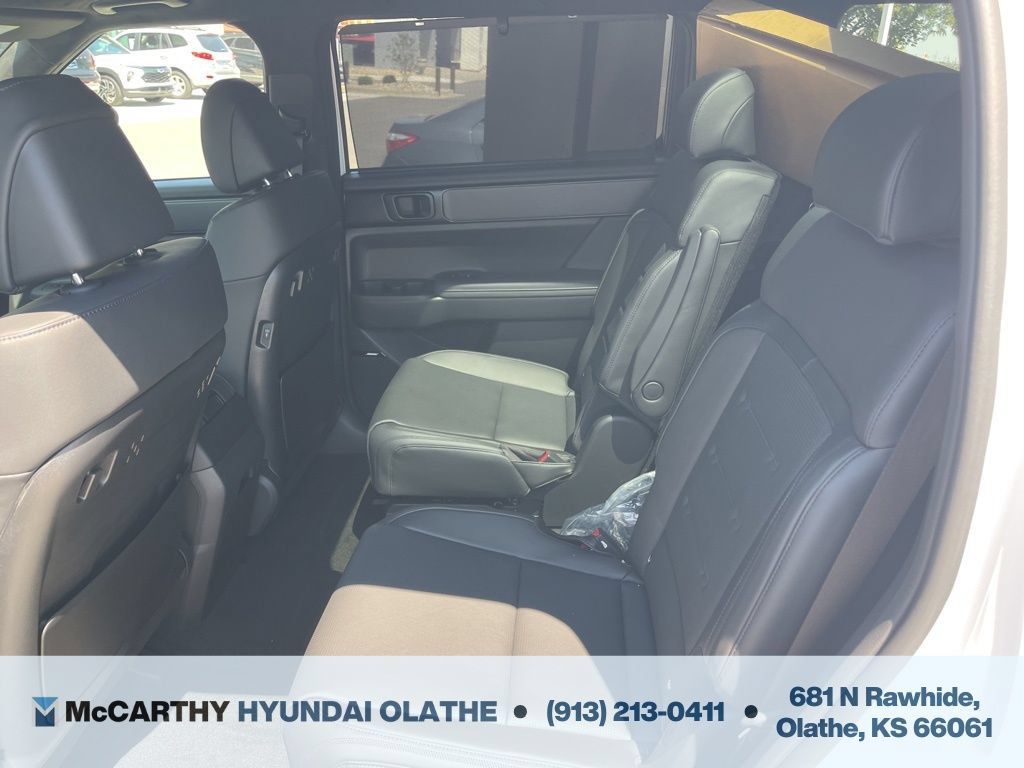 Used 2026 Hyundai Santa Fe Calligraphy AWD/4WD image 5