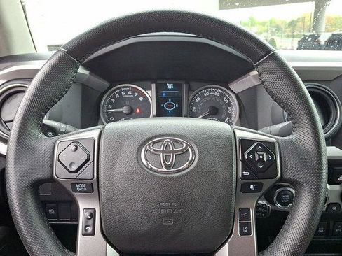 Certified 2023 Toyota Tacoma SR5 AWD/4WD image 18