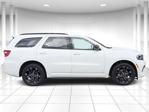 Certified 2022 Dodge Durango GT image 2