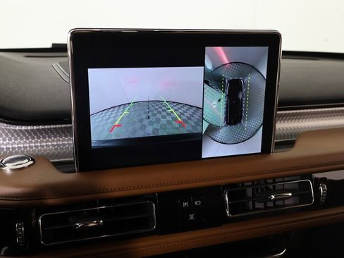 Used 2023 Lincoln Aviator Grand Touring w/ Equipment Group 301A image 6