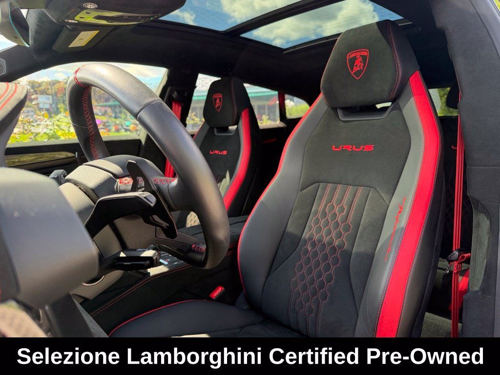 Used 2024 Lamborghini Urus Performante AWD/4WD image 21