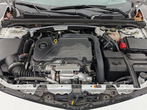 Used 2024 Chevrolet Malibu LT image 39