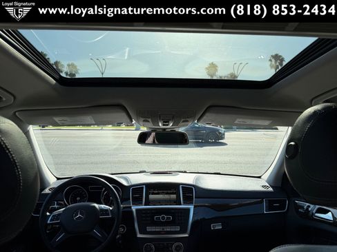 Used 2014 Mercedes-Benz GL 450 4MATIC image 19