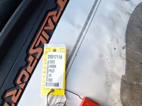 Used 2023 Honda Pilot TrailSport image 31