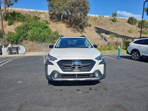 Used 2024 Subaru Outback Onyx Edition XT AWD/4WD image 2