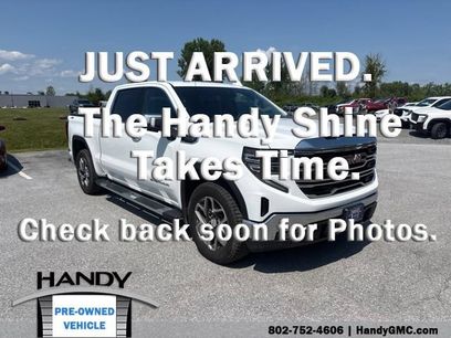Used 2022 GMC Sierra 1500 SLT w/ SLT Premium Package