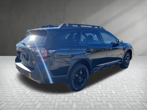 Used 2022 Subaru Outback Wilderness w/ Wilderness Package image 6