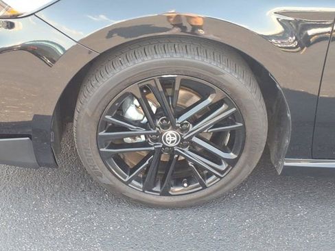 Used 2025 Toyota Camry SE FWD image 32