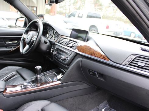 Used 2014 BMW 335i xDrive Sedan image 17