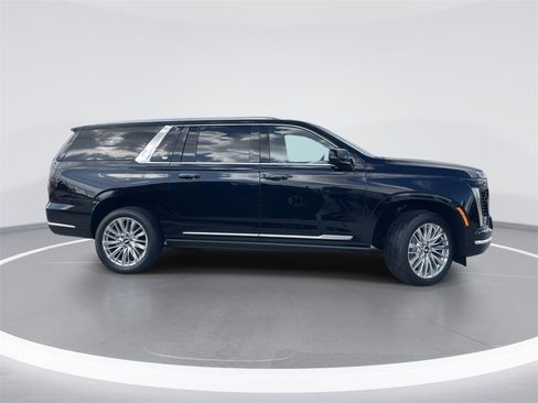 New 2026 Cadillac Escalade ESV Luxury w/ LPO, Floor Liner Package image 2