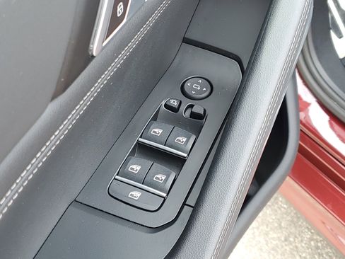 Certified 2024 BMW X6 xDrive40i w/ Premium Package image 6