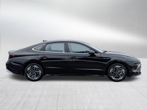 Certified 2026 Hyundai Sonata SEL AWD/4WD image 8