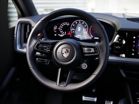 New 2026 Porsche Cayenne S image 31