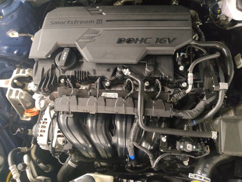 Used 2023 Hyundai Elantra SEL w/ Convenience Package FWD image 30