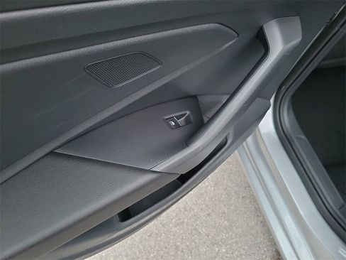 Used 2023 Volkswagen Jetta S image 12