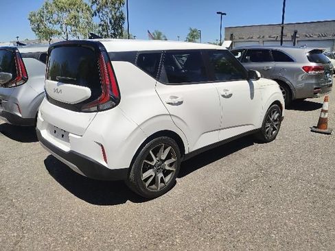 Certified 2024 Kia Soul EX w/ Option Group 015 FWD image 9