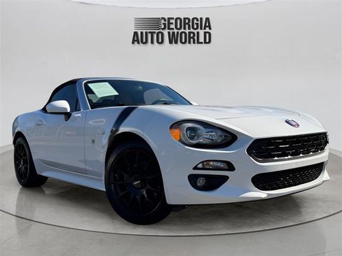 Used 2017 FIAT 124 Spider Lusso image 10
