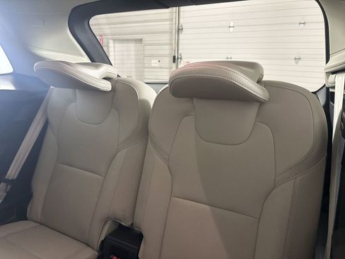 Used 2023 Volvo XC90 B5 Plus w/ Protection Package Premier AWD/4WD image 27
