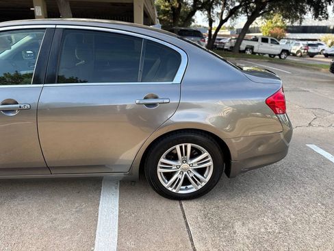 Used 2013 INFINITI G37 Journey w/ Premium Pkg RWD image 5