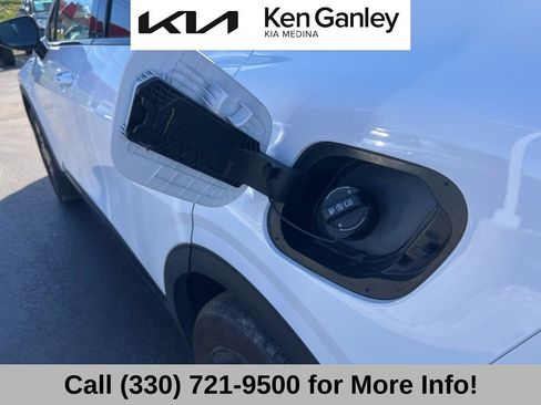Certified 2026 Kia Sportage X-Line w/ X-Line Premium Package AWD/4WD image 50