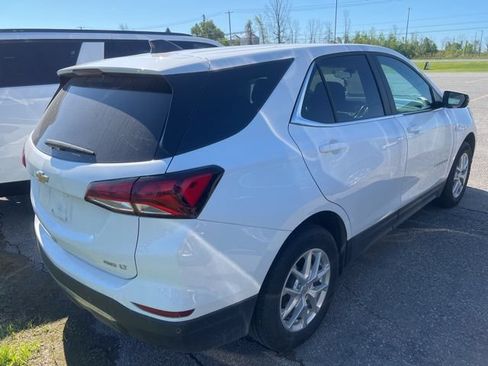 Used 2022 Chevrolet Equinox LT AWD/4WD image 3