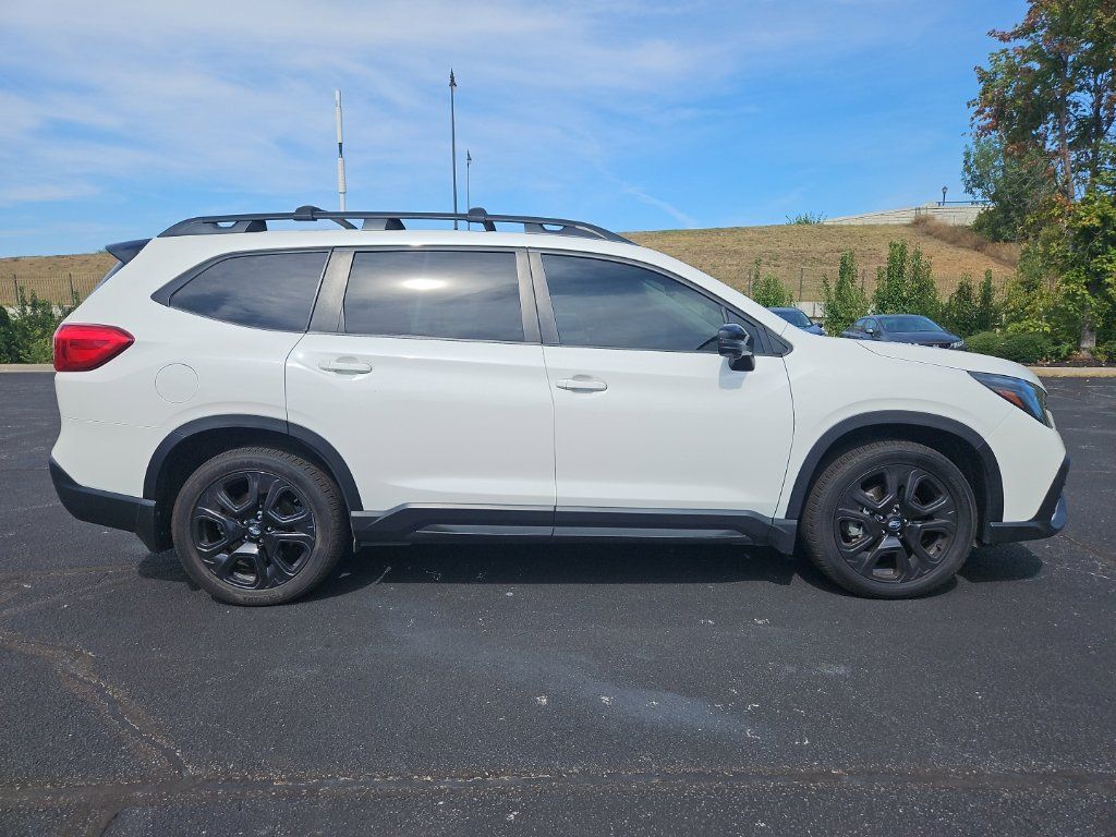 Used 2023 Subaru Ascent Onyx Edition Limited AWD/4WD image 6