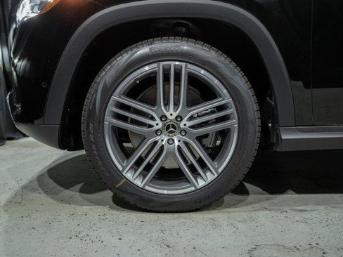 Certified 2026 Mercedes-Benz GLS 450 4MATIC image 6