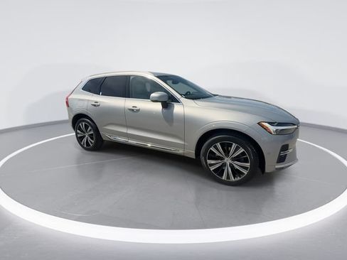 Used 2022 Volvo XC60 B6 Inscription AWD/4WD image 2