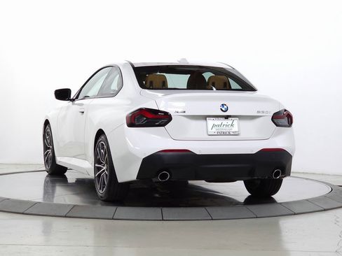 Certified 2025 BMW 230i xDrive Coupe w/ Convenience Package image 7