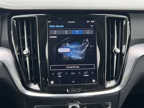 Used 2024 Volvo S60 B5 Core image 20