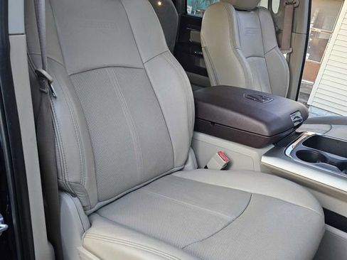 Used 2018 RAM 3500 Laramie image 26