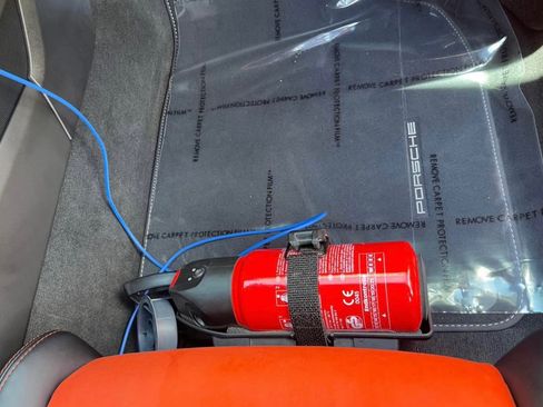 Used 2016 Porsche 911 GT3 RS image 8