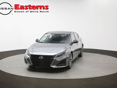 Used 2025 Nissan Altima 2.5 SV FWD image 52