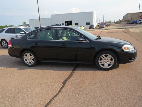 Used 2012 Chevrolet Impala LT FWD image 9