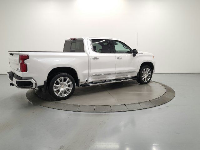 Used 2024 Chevrolet Silverado 1500 High Country w/ High Country Premium Package AWD/4WD image 7