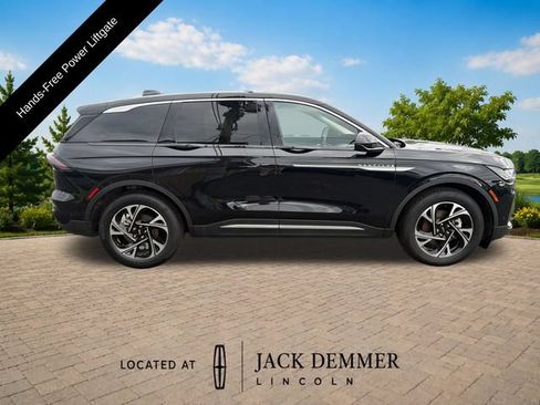 Used 2024 Lincoln Nautilus Premier w/ Equipment Group 102A AWD/4WD image 8