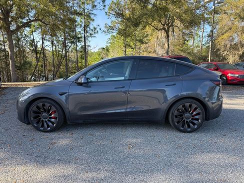 Used 2021 Tesla Model Y Performance image 16