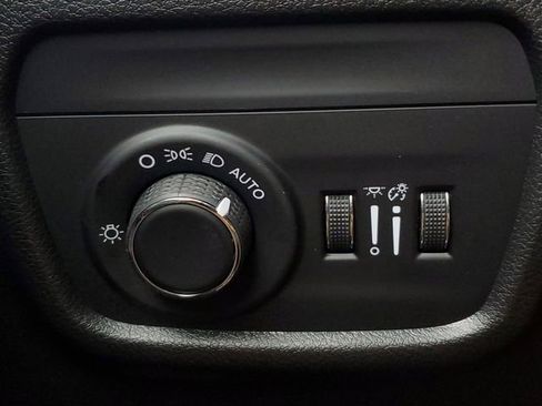 Certified 2025 Jeep Grand Cherokee Laredo X w/ Luxury Tech Group I image 37