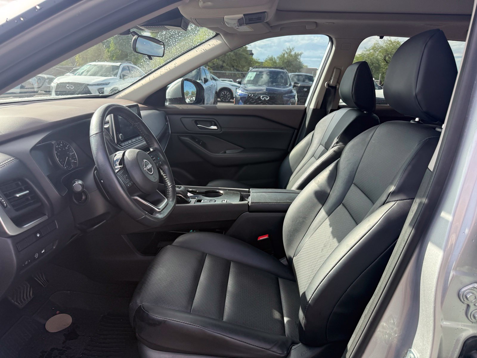 Certified 2023 Nissan Rogue SV w/ SV Premium B Package FWD image 10