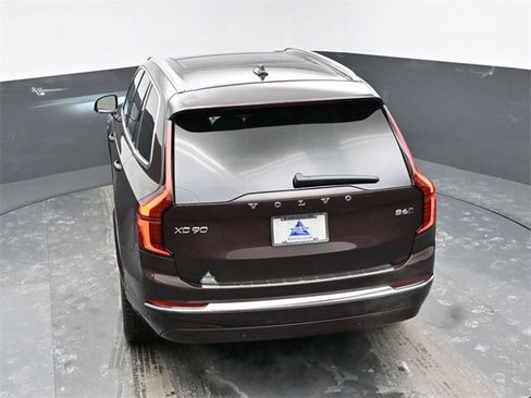New 2026 Volvo XC90 B6 Plus w/ Protection Package Premier image 41
