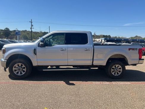 Used 2018 Ford F250 XLT w/ XLT Premium Package image 4