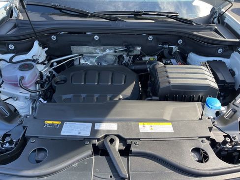 New 2026 Volkswagen Atlas Cross Sport SE image 11