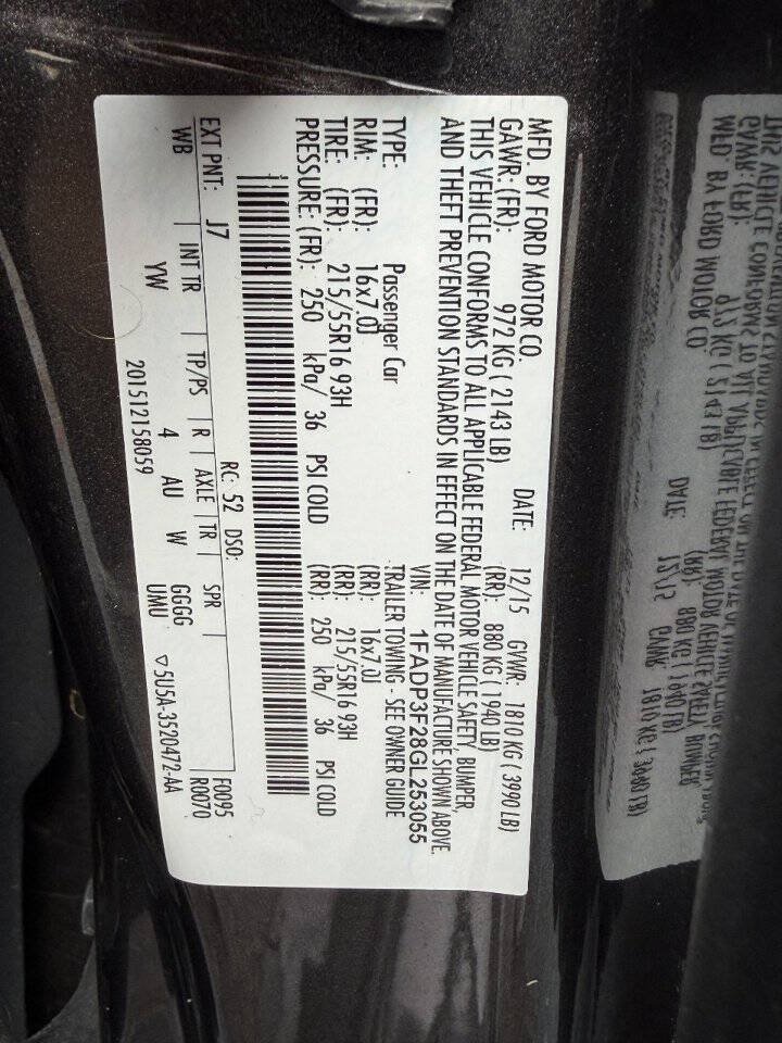 Used 2016 Ford Focus SE FWD image 11