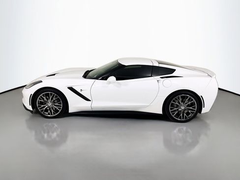 Used 2019 Chevrolet Corvette Stingray Coupe w/ 1LT image 4