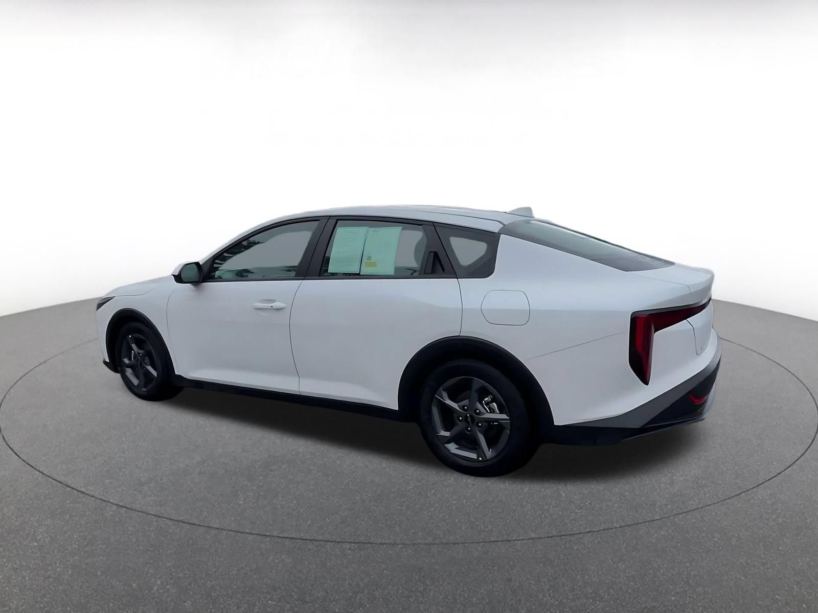 Used 2026 Kia K4 FWD image 9