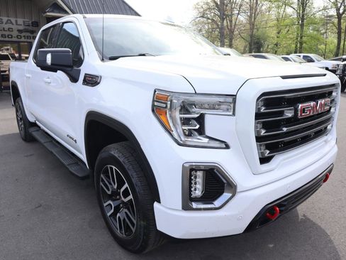 Used 2019 GMC Sierra 1500 AT4 w/ AT4 Premium Package image 3