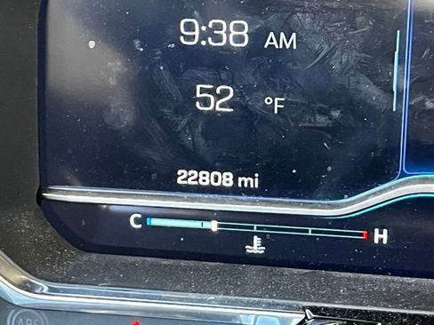 Used 2022 Chevrolet Silverado 1500 ZR2 w/ Technology Package image 22